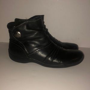 clarks kessa boot